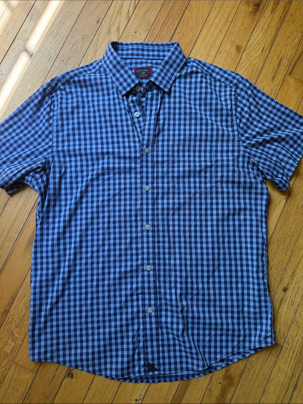 UNTUCKit Men's Blue and Navy Check Short-Sleeve Button-Down Shirt